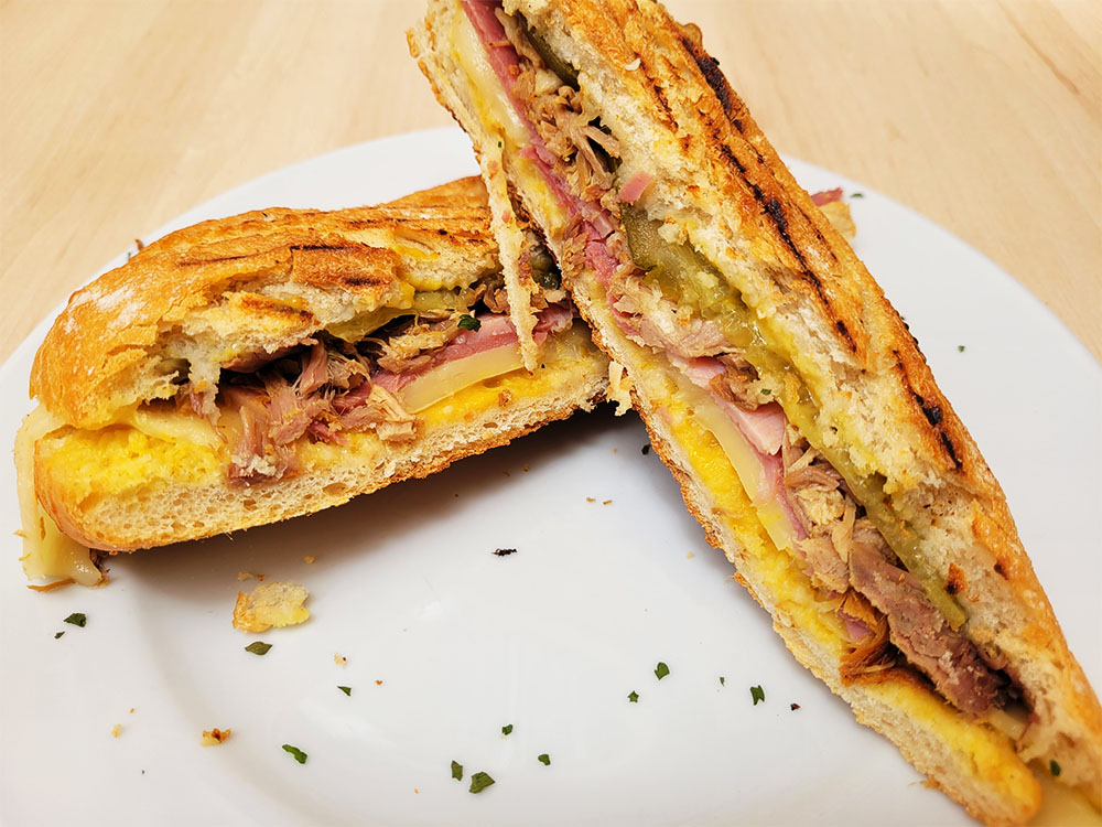 Sandwich cubano, baguette med fyllning.