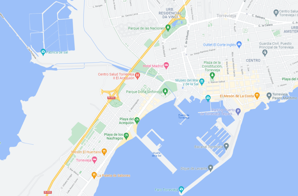 Google Maps över området Playa del Acequión i Torrevieja.